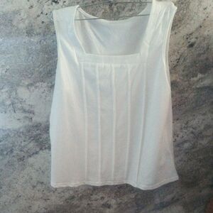 SHEIN Classic White Tank Top